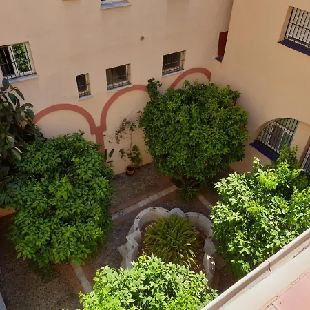 Santa Ana - Palacio Del Infantado Seville Exterior photo